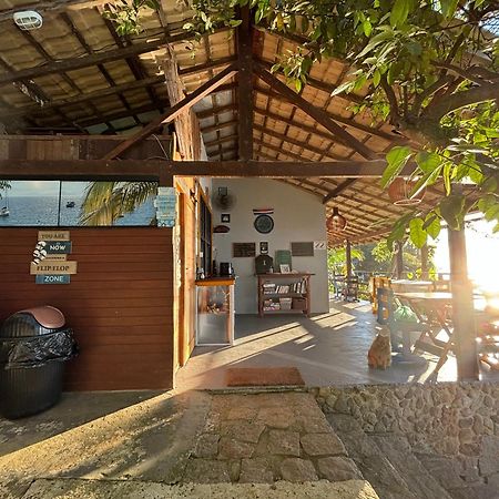 Praia de Araçatiba Saracura酒店 外观 照片